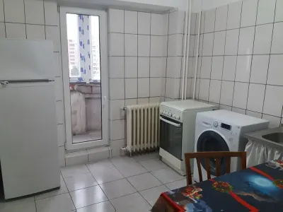 bucatarie complet utilata garsoniera inchiriere Sector 2 Bucuresti
